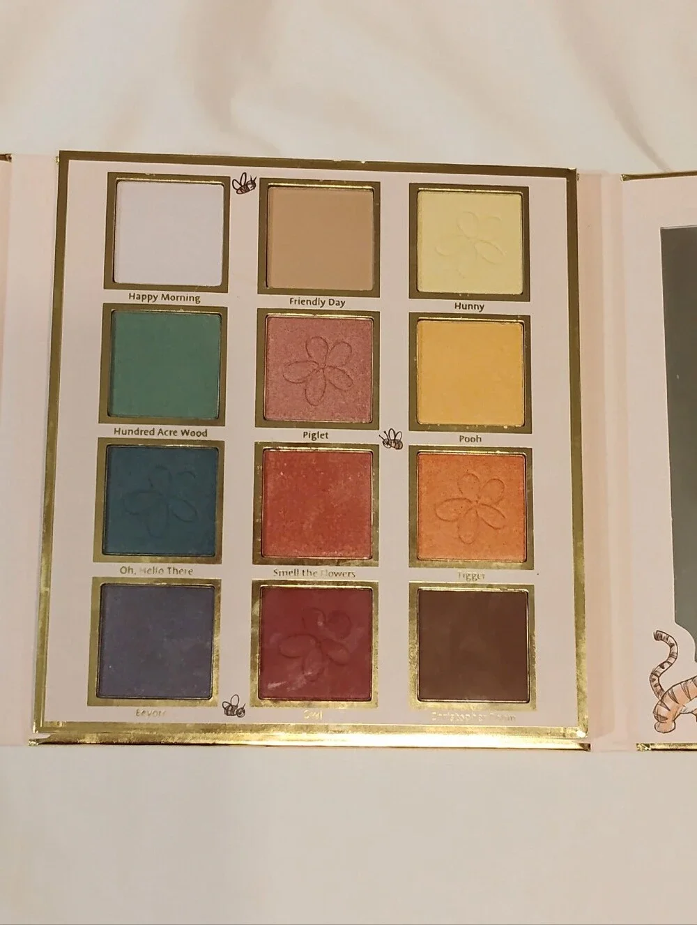 Winnie the Pooh Pink & Gold Eyeshadow Palette